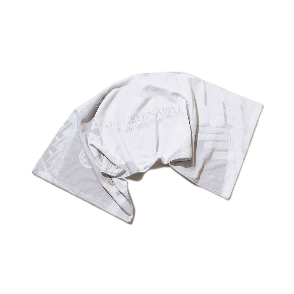 The White Lounge Towel | TOoKA BASE