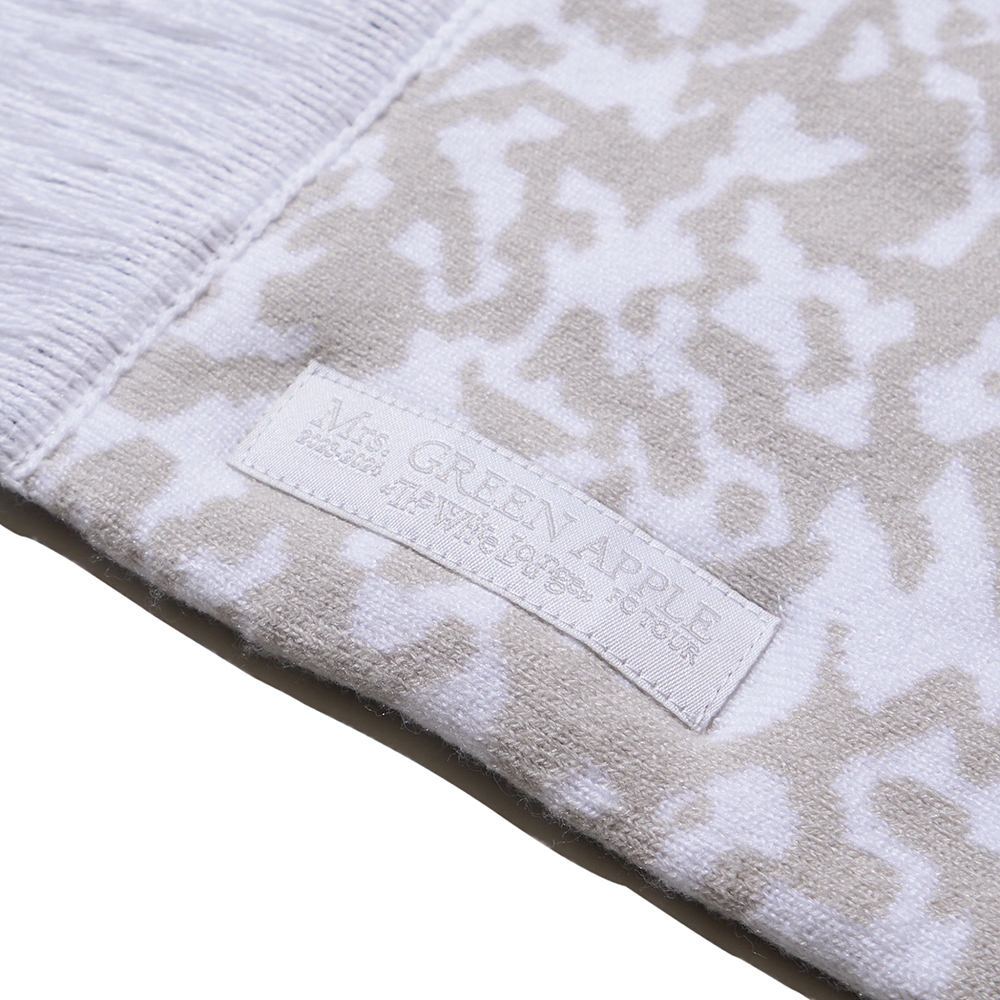 The White Lounge Knit Scarf | TOoKA BASE