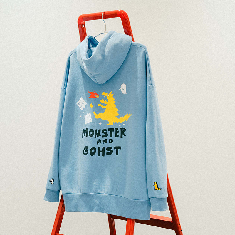 "怪獣とゴースト" HOODIE / LIGHT BLUE