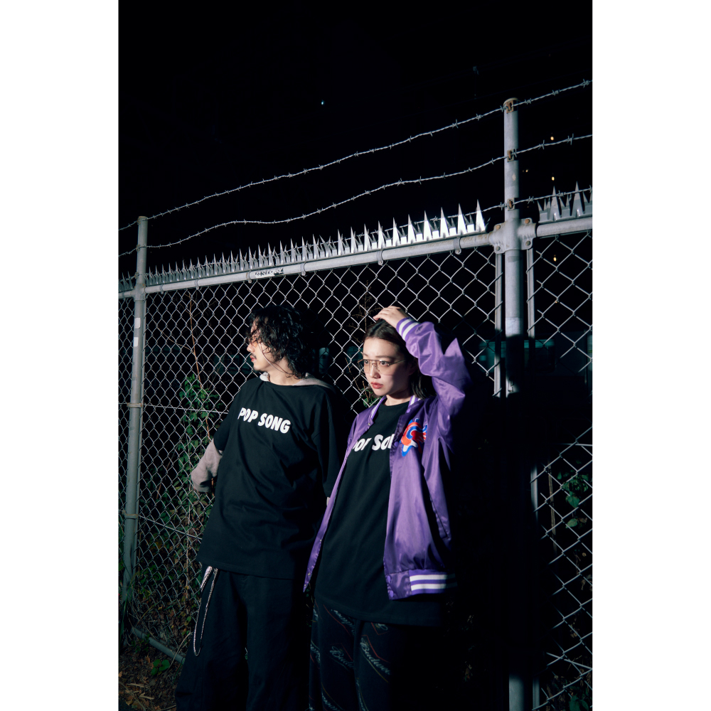 （SHE LIKES） POP SONG TEE / BLACK