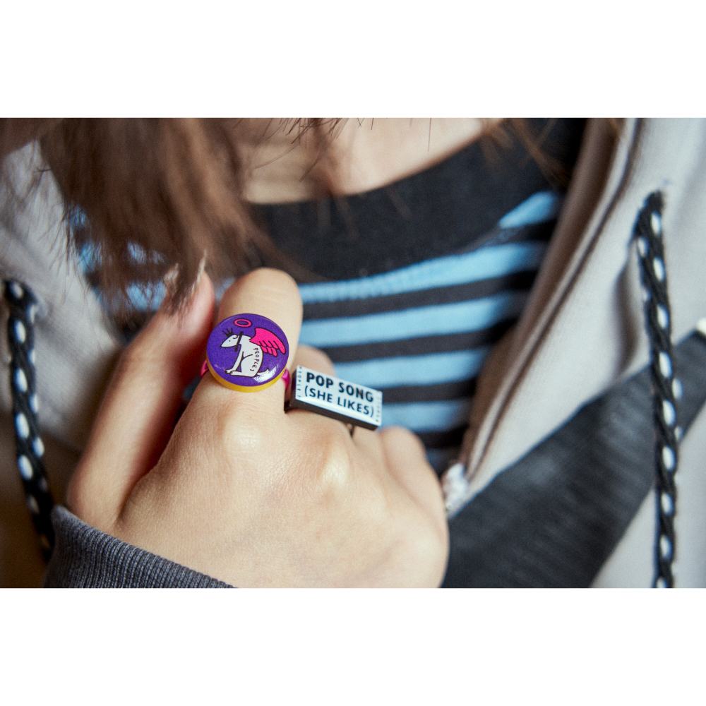 PEOPLE 1 ACRYL RING / （SHE LIKES） POP SONG