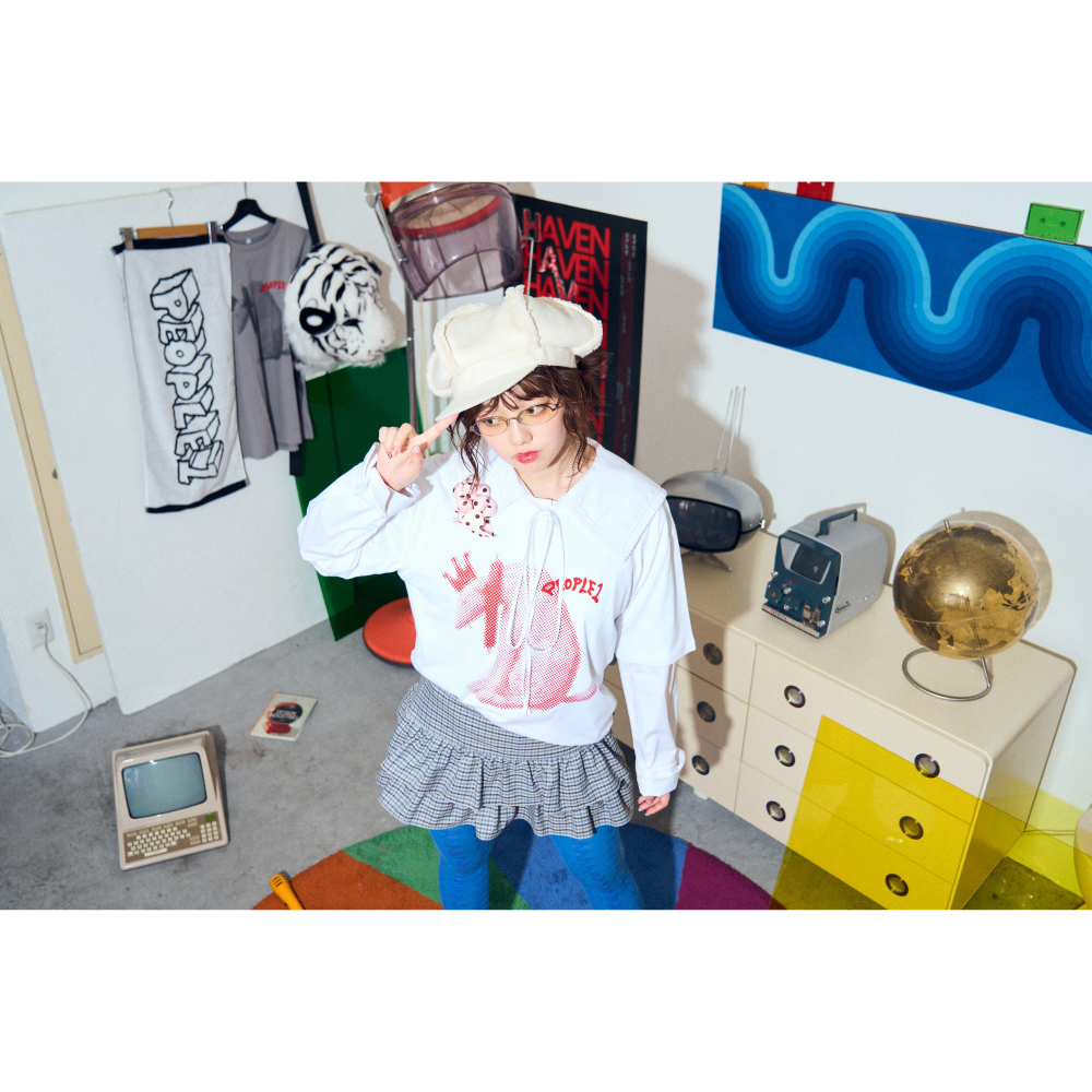 DOT GRAPHIC TEE / WHITE